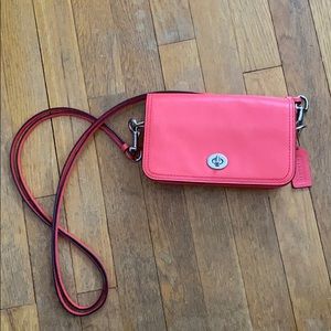 RARE Coach Pink Twistlock Crossbody Bag/Clutch